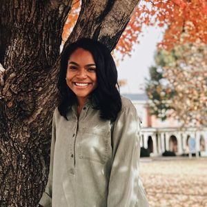 Meet your Posher, Destinee